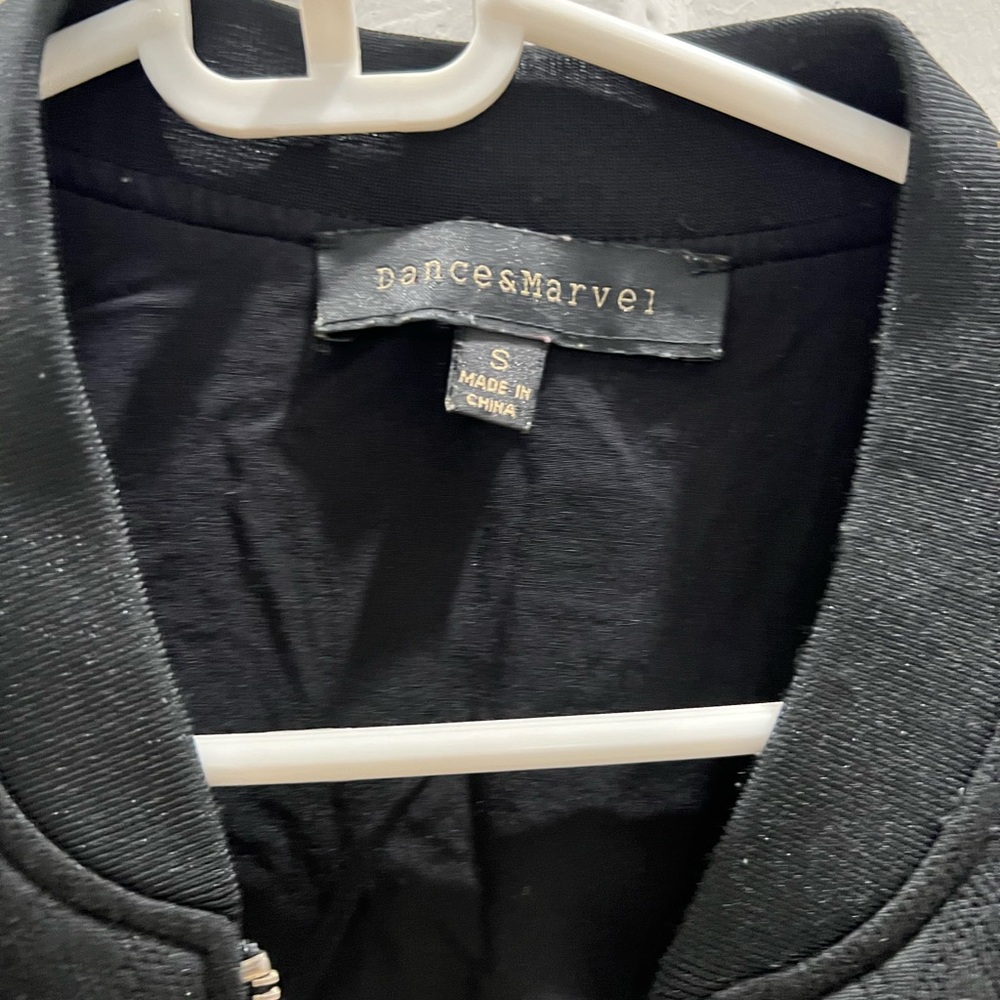 Light Jacket - Picture 2 of 2